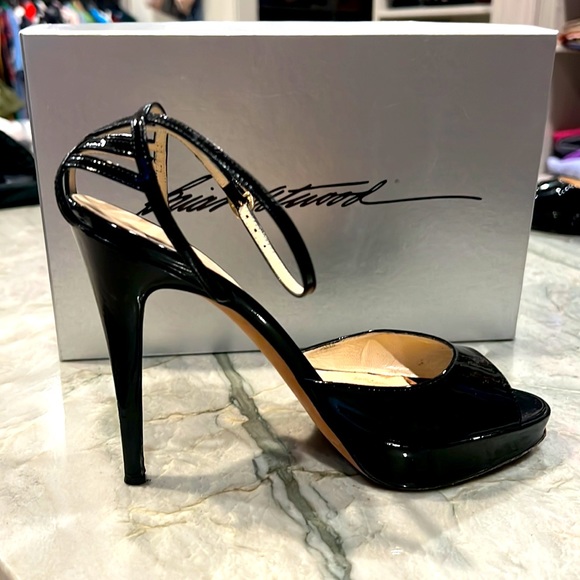 BRIAN ATWOOD Sexy black patent leather stilettos in great condition!